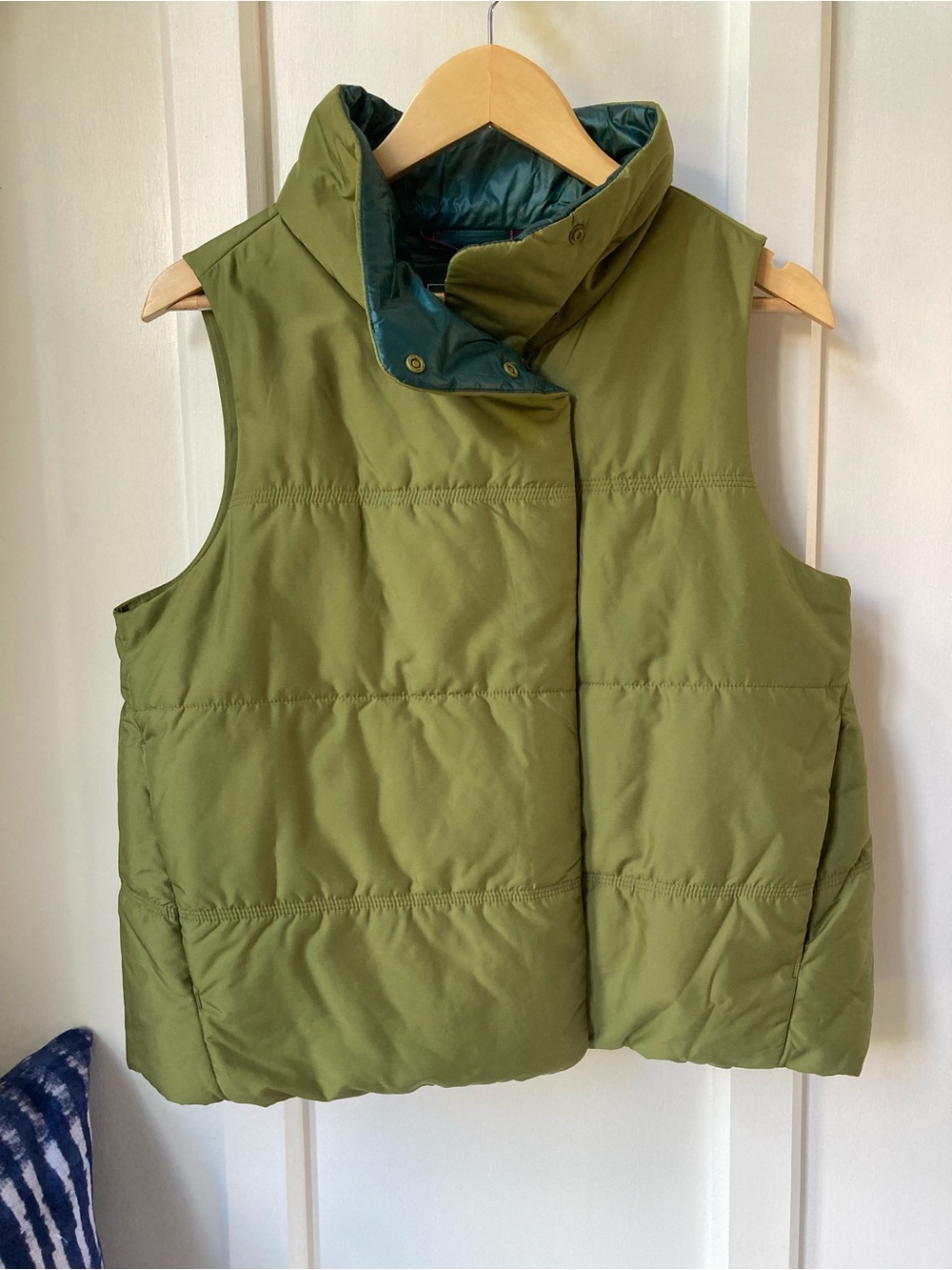 New! With Tags | Stio | Olive Green Puffer Vest with Teal Iining - Picture 2 of 10